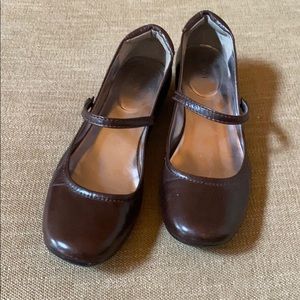 Brown leather Mary Jane shoe